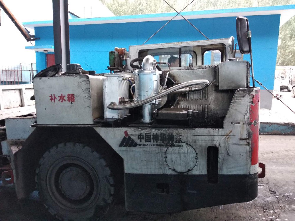 凈化裝置實車安裝3