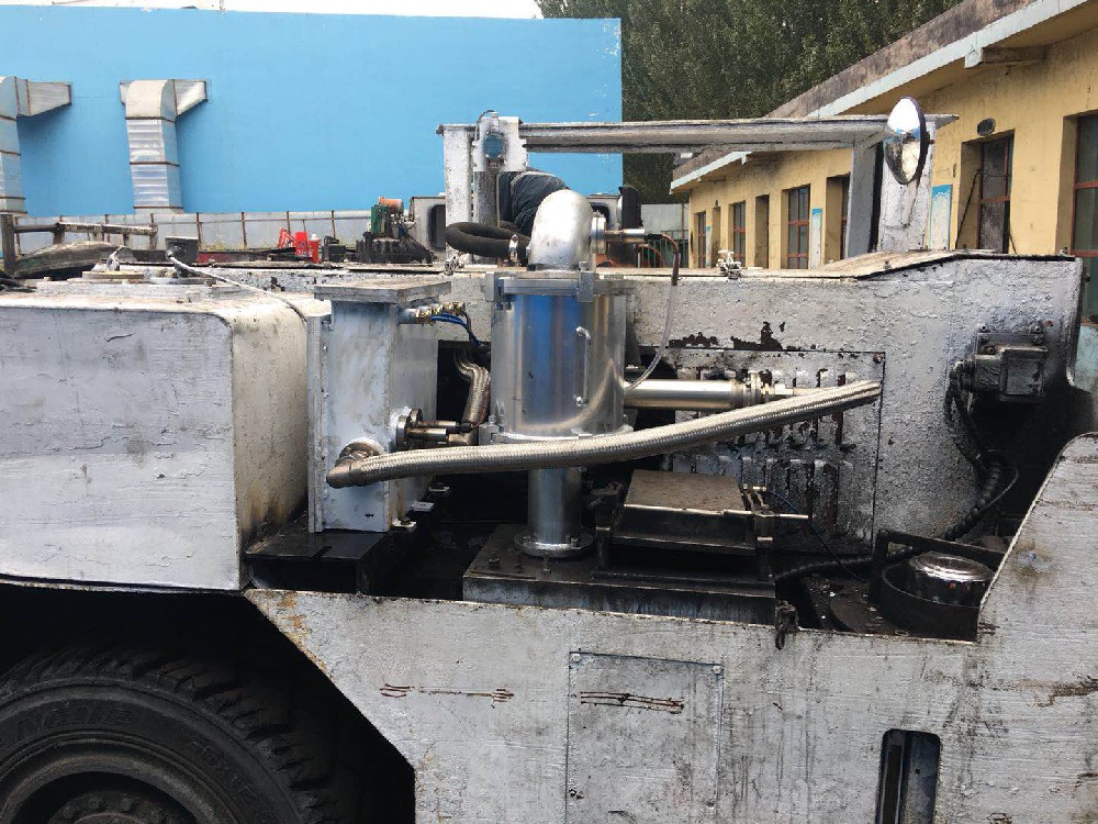 凈化裝置實(shí)車(chē)安裝1